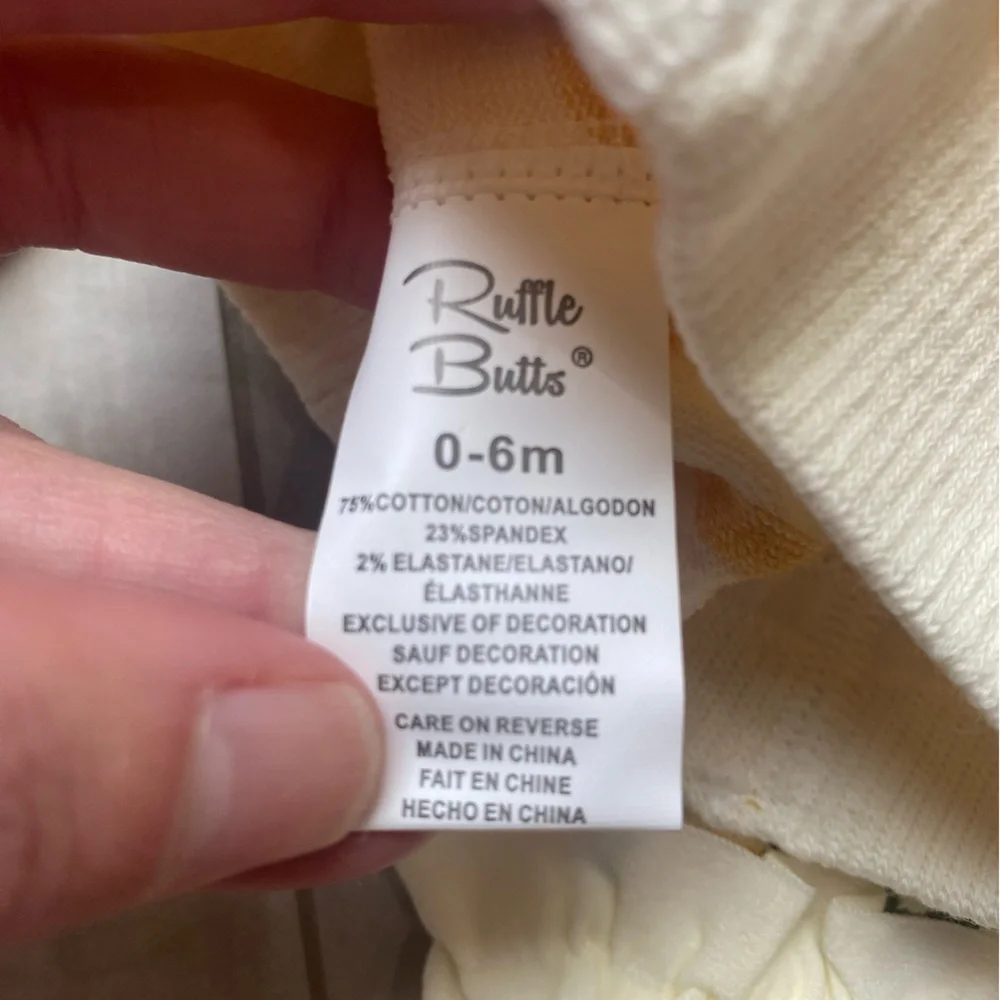 NWT RuffleButts Golden Stripe Floral Footless Ruffle Tights, size 0-6 months